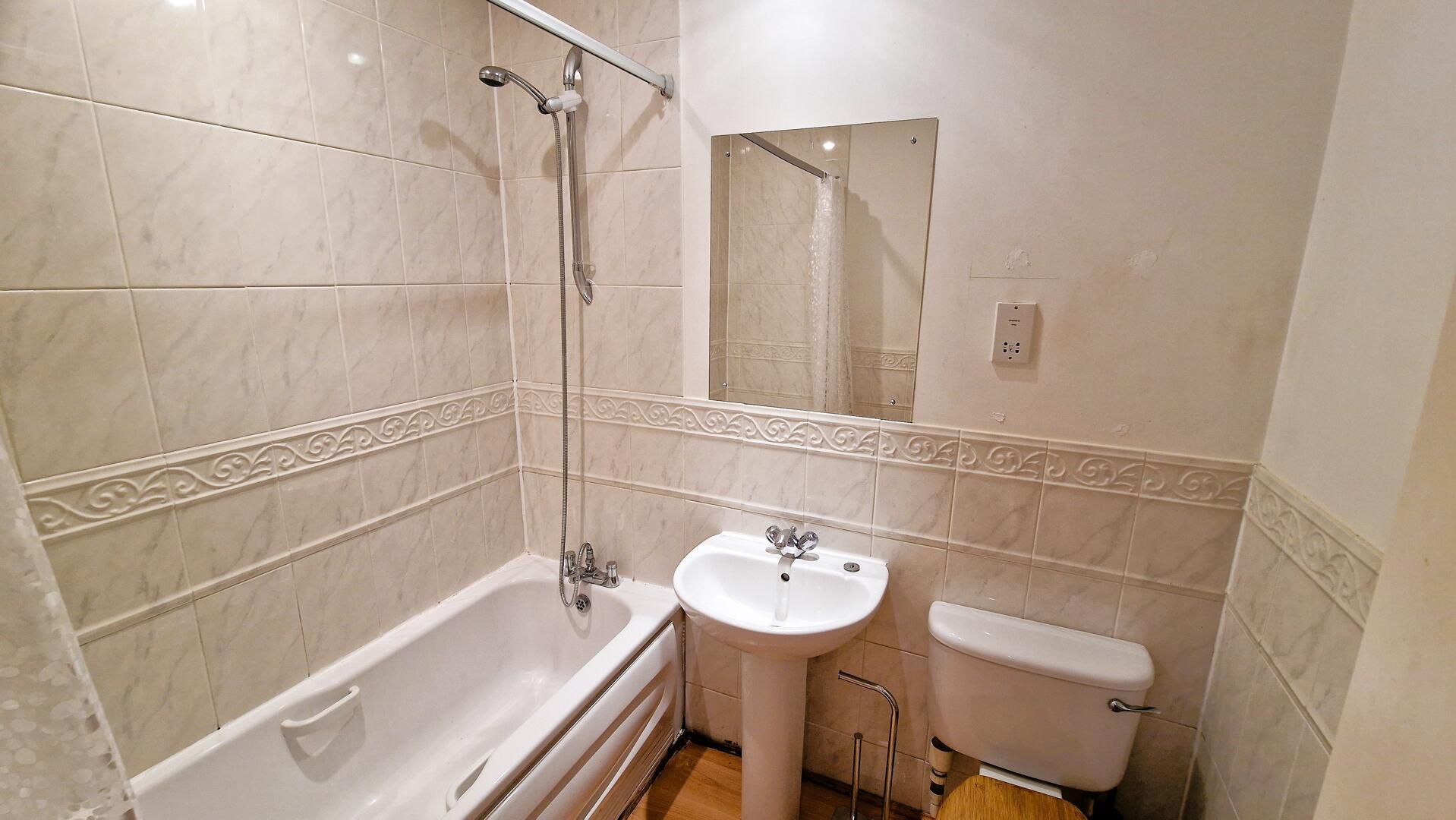 City Heights, 2206 Victoria Bridge Street  Salford